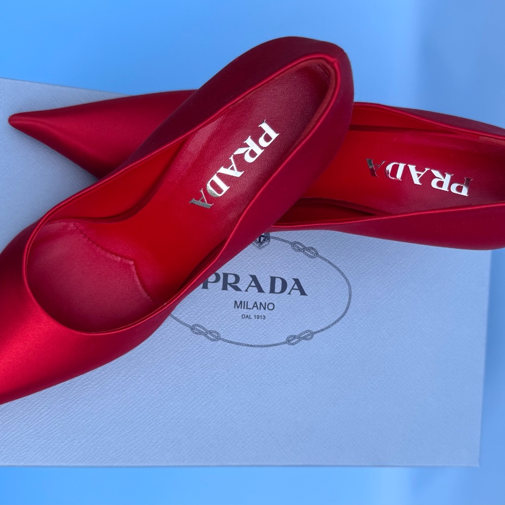 New Authentic PRADA Red Silk Pumps - Size US 7/EU 37 - Luxe Design - Orig box + - Picture 2 of 16